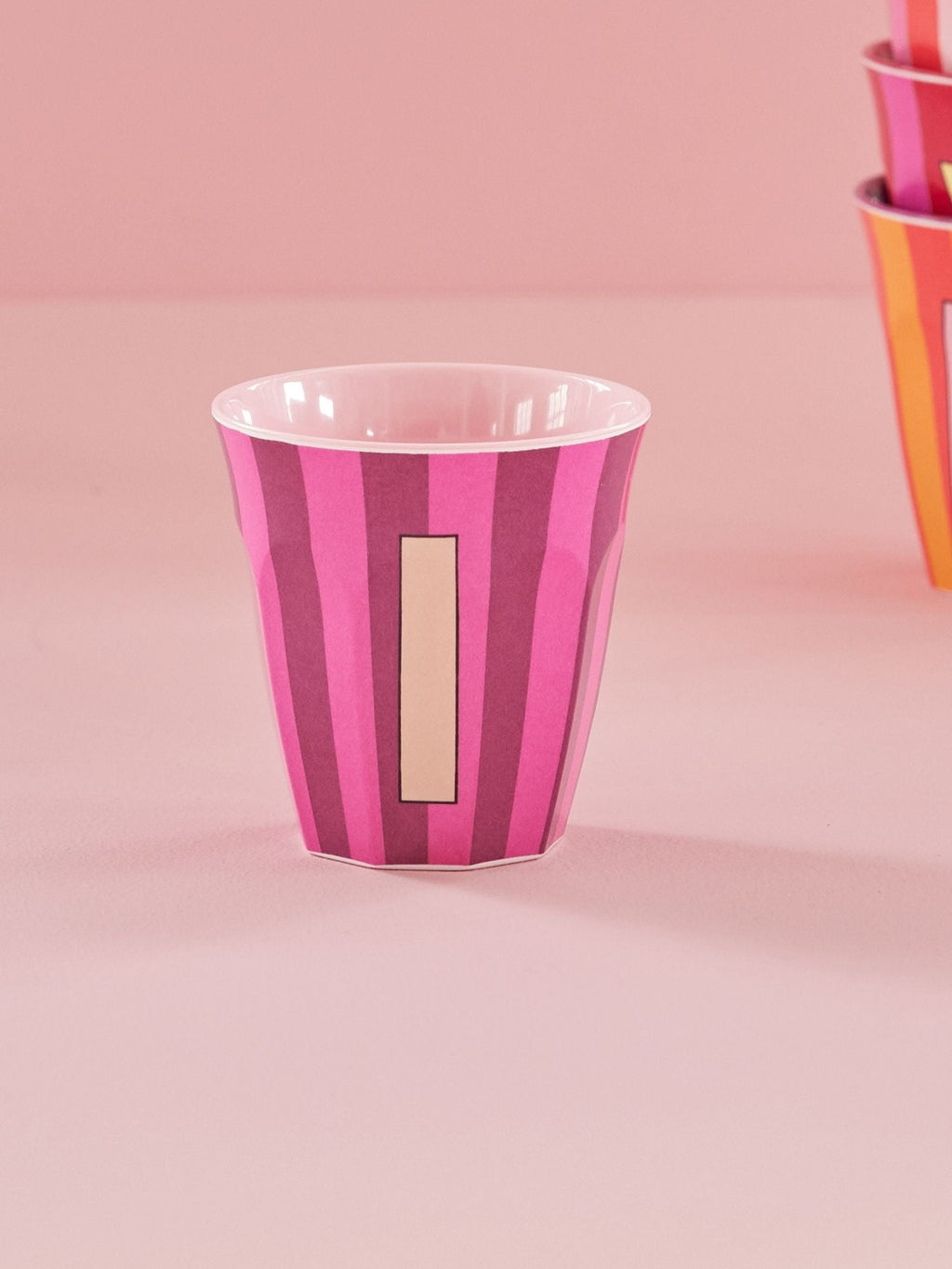 Buchstabenbecher-rosa gestreift