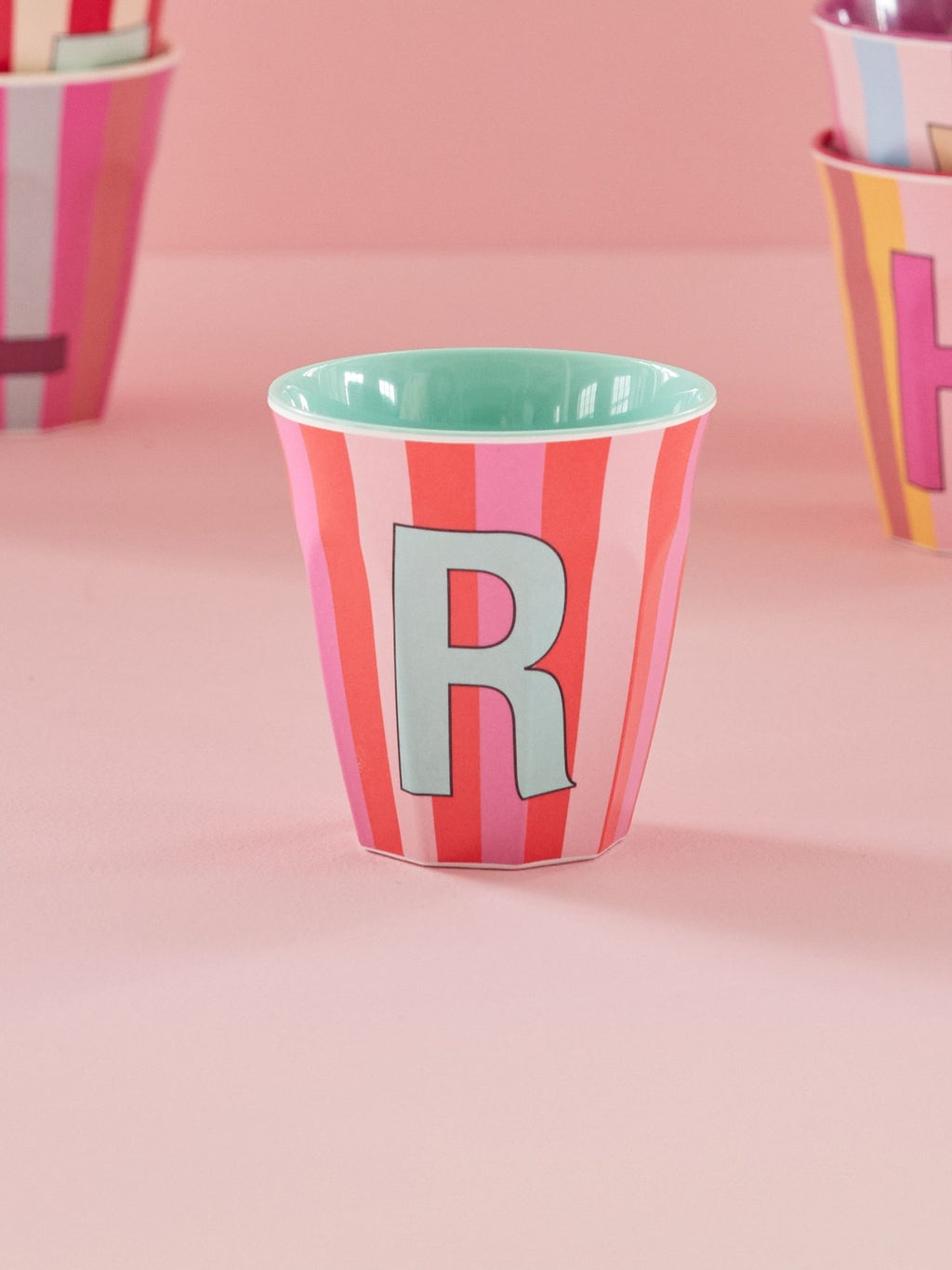 Buchstabenbecher-rosa gestreift
