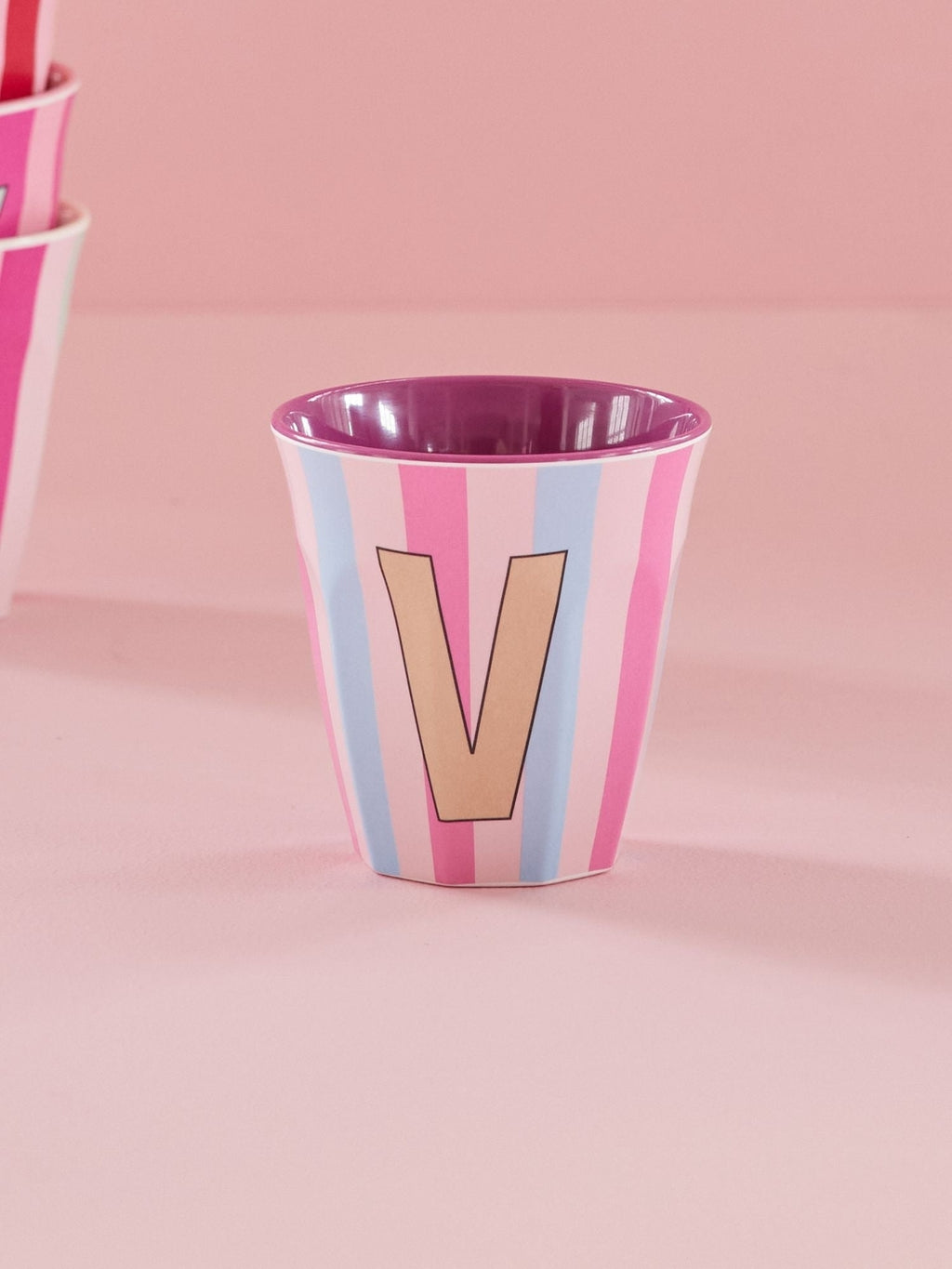Buchstabenbecher-rosa gestreift