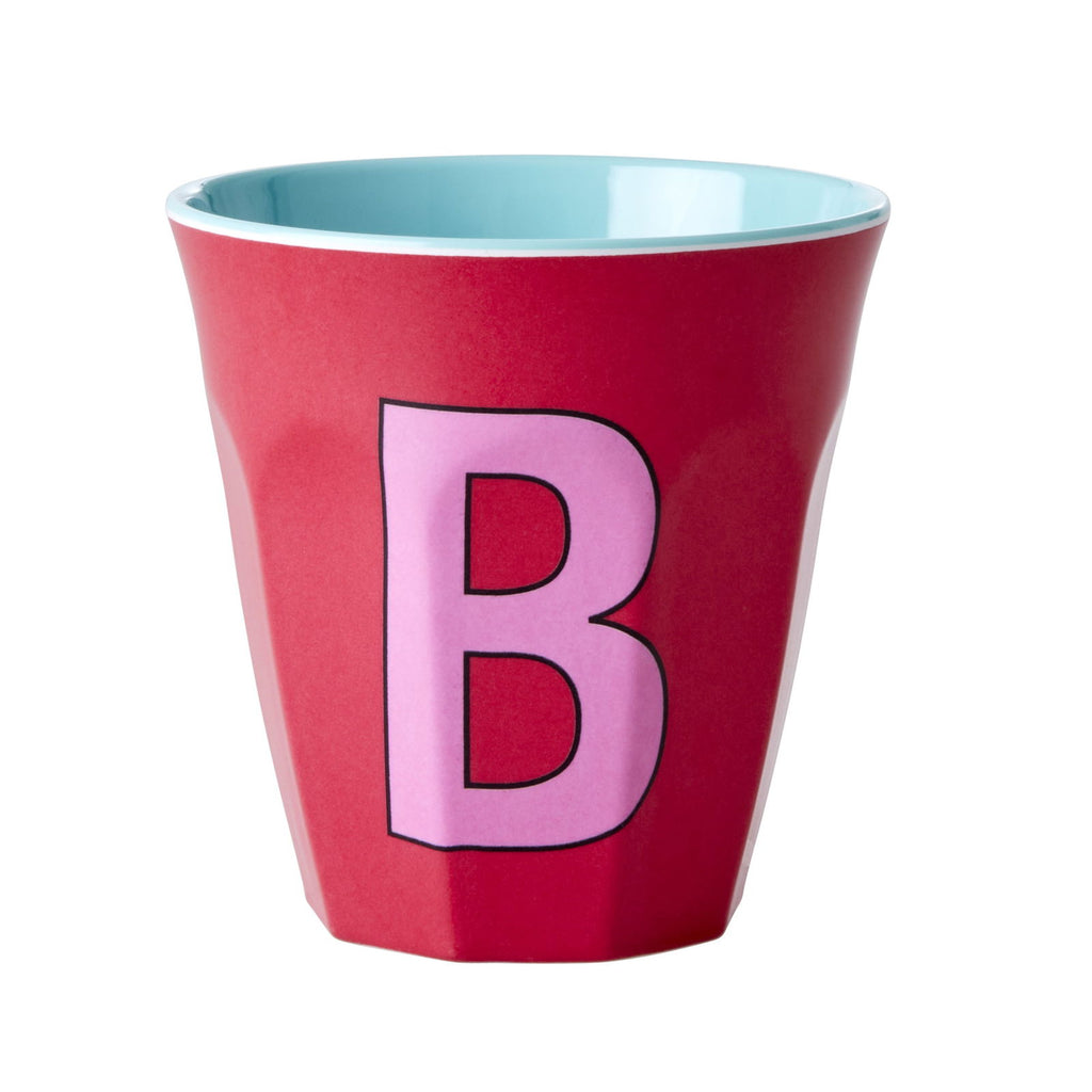 Buchstabenbecher unifarben Mädchen