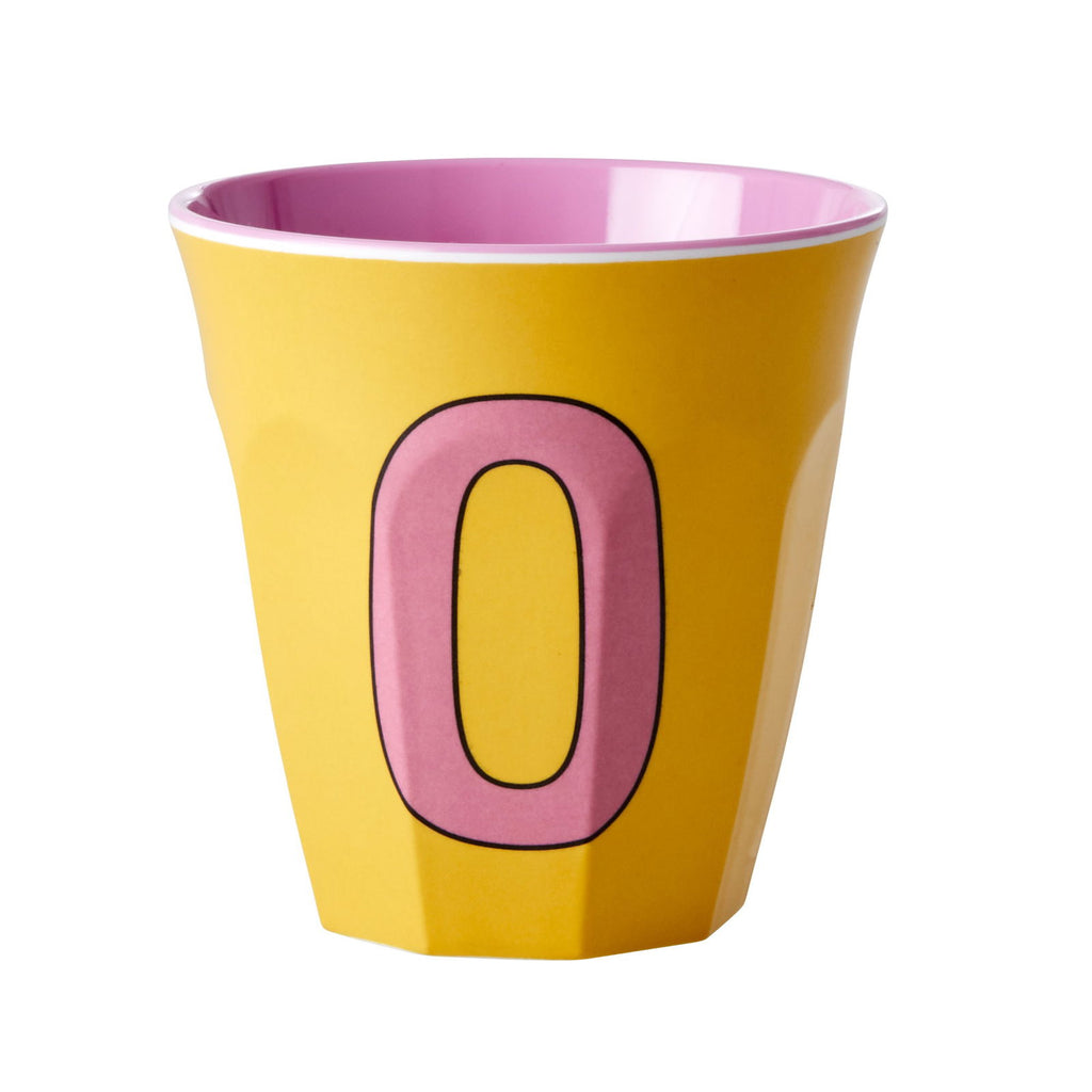 Buchstabenbecher unifarben Mädchen