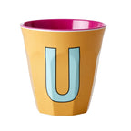 Buchstabenbecher unifarben Mädchen